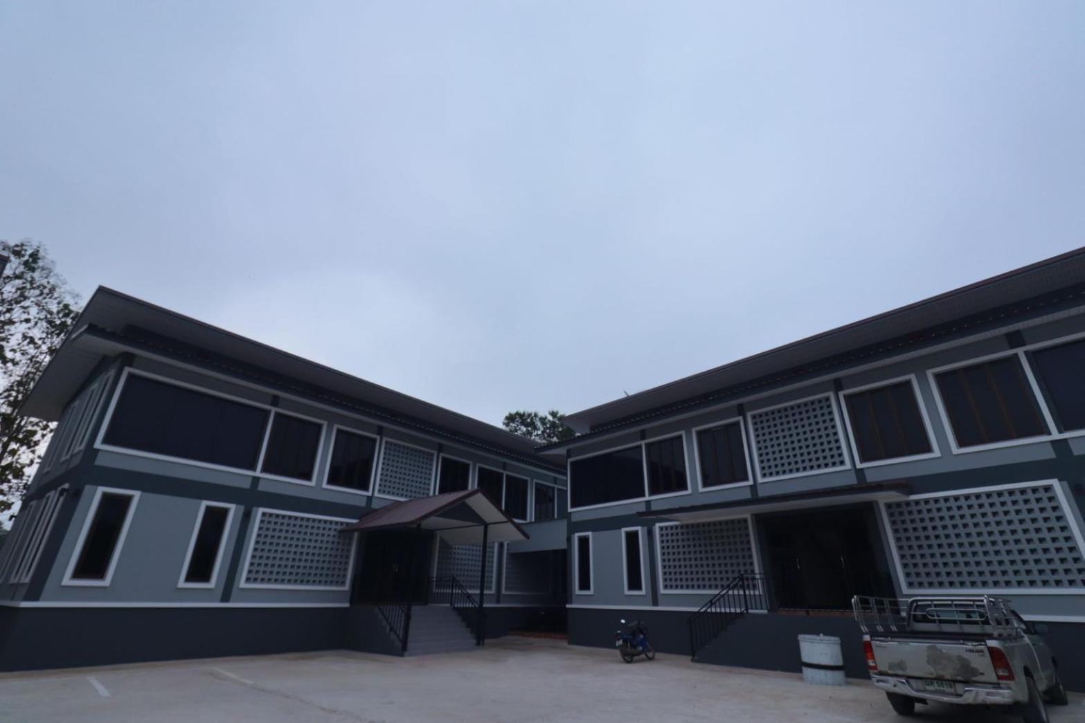 Bk Hotel Mae Sariang Exterior foto