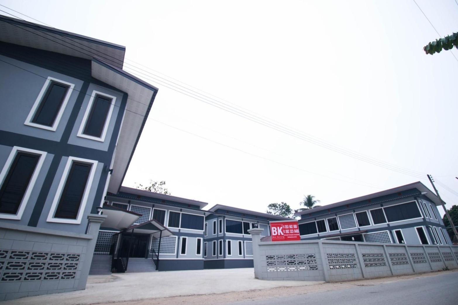 Bk Hotel Mae Sariang Exterior foto